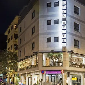 Aston Andora (miasto)